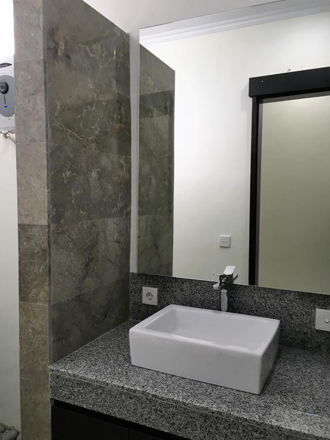 Indah Homestay Seminyak Exteriör bild