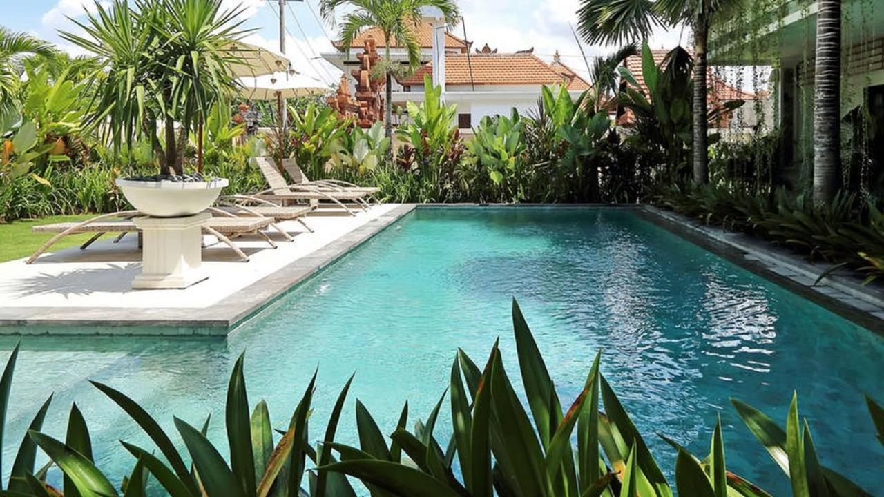 Indah Homestay Seminyak Exteriör bild