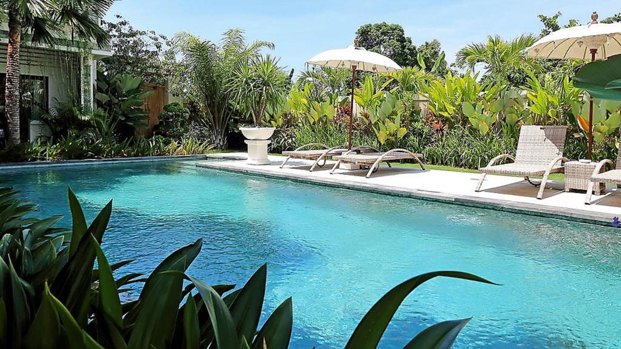 Indah Homestay Seminyak Exteriör bild