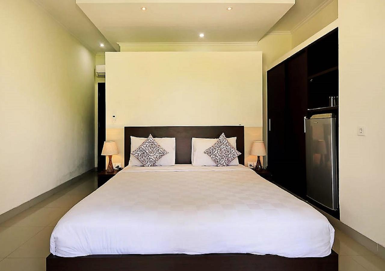 Indah Homestay Seminyak Exteriör bild