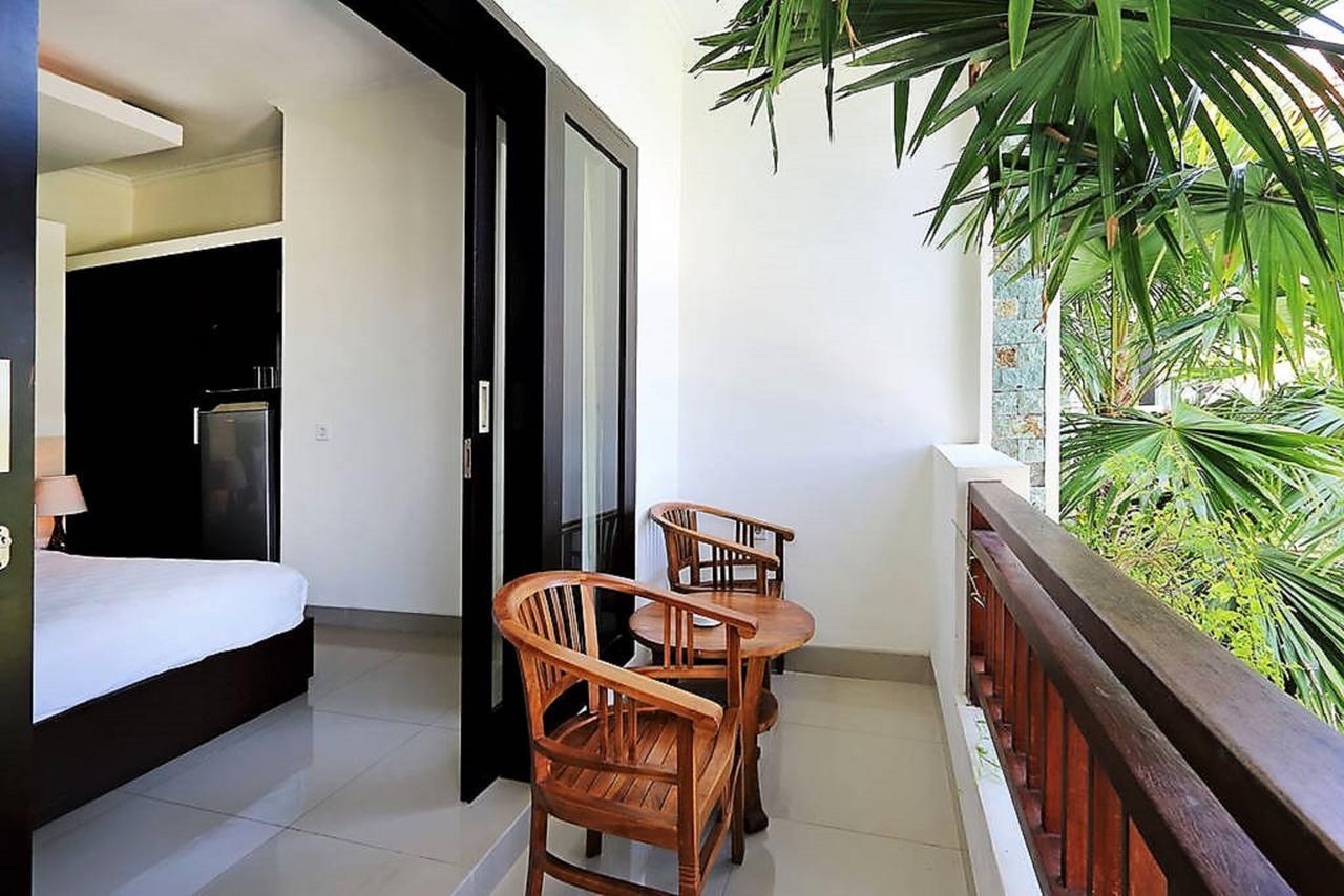 Indah Homestay Seminyak Exteriör bild